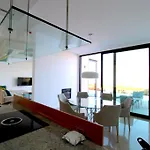 Deluxe Jante Infinity Pool Villa *