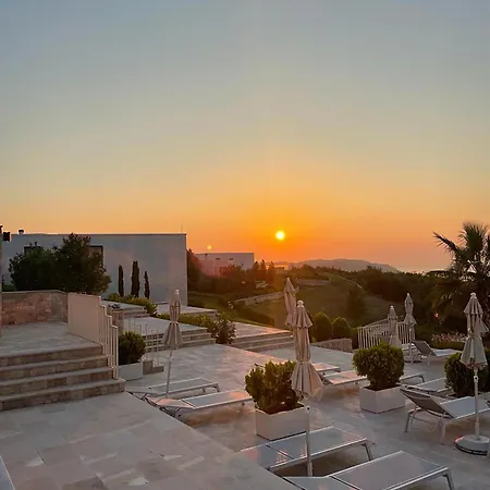 Deluxe Jante Infinity Pool Вилла *