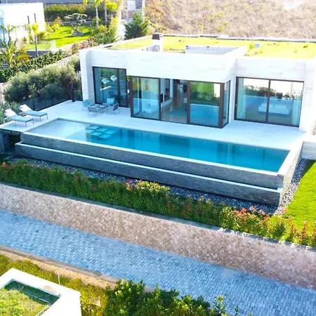 Deluxe Jante Infinity Pool Villa Durrës