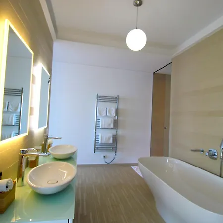 Deluxe Jante Infinity Pool Villa Durrës