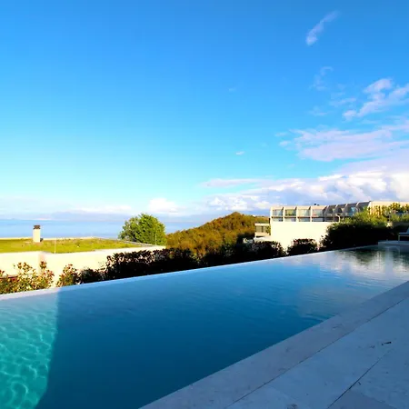 Deluxe Jante Infinity Pool
