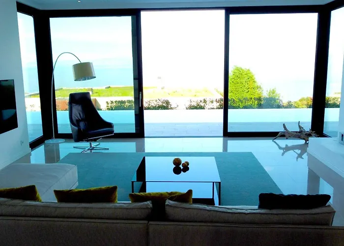 Deluxe Jante Infinity Pool Villa *