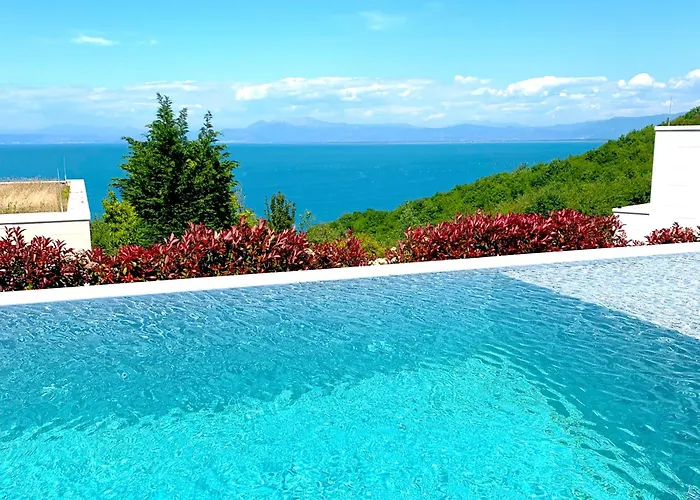 Deluxe Jante Infinity Pool Villa Durrës